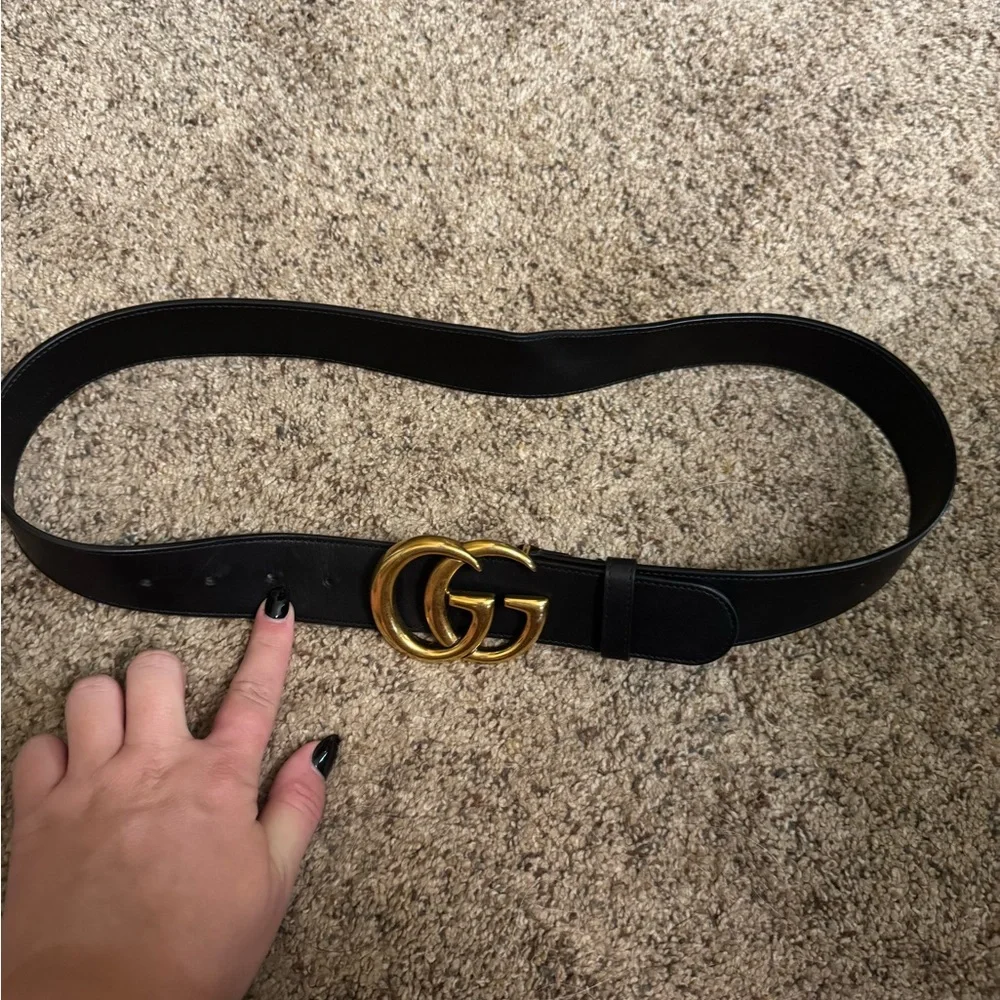 Gucci GG Black Leather Belt - Picture 2 of 4